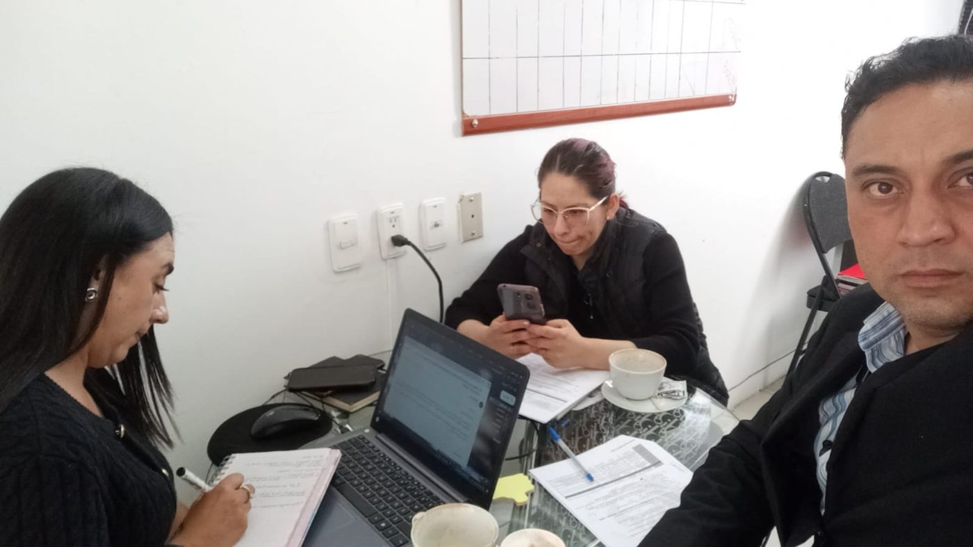 Equipo de Colombia Saludable trabajando
